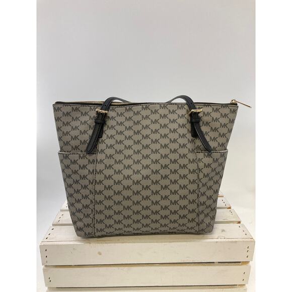 MICHAEL KORS, GRAY BLACK LEATHER SIGNATURE PRINT SHOULDER BAG - Picture 4 of 15